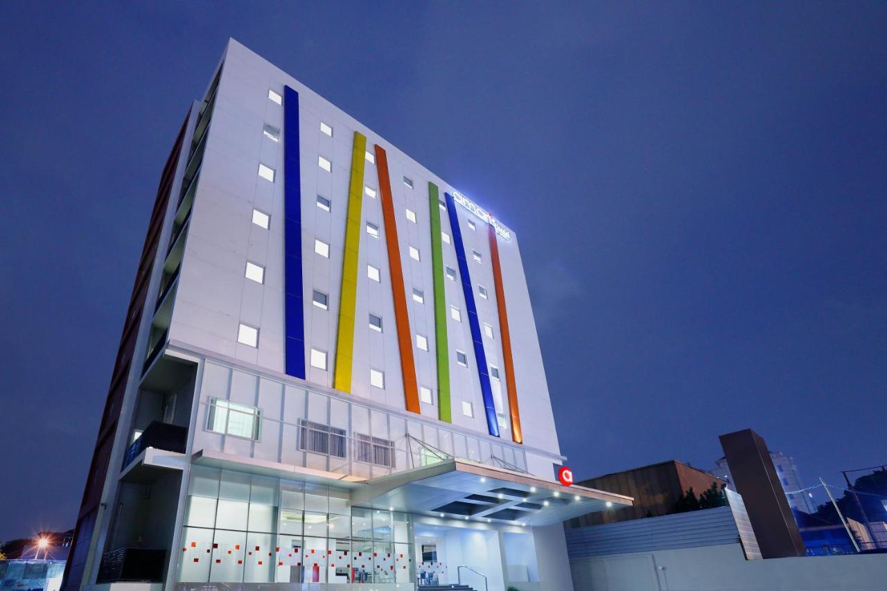 Amaris Hotel Tebet Jakarta Extérieur photo