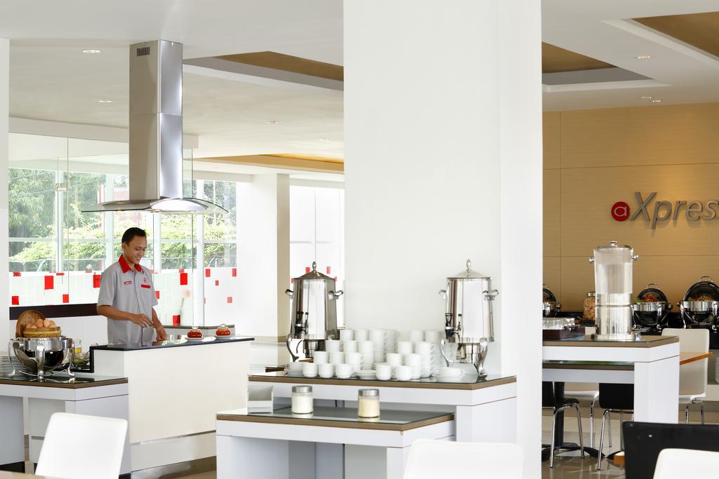 Amaris Hotel Tebet Jakarta Extérieur photo